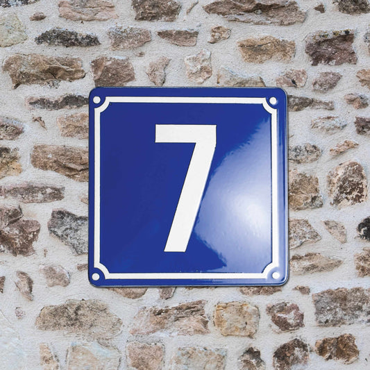 Numéro de maison en émail